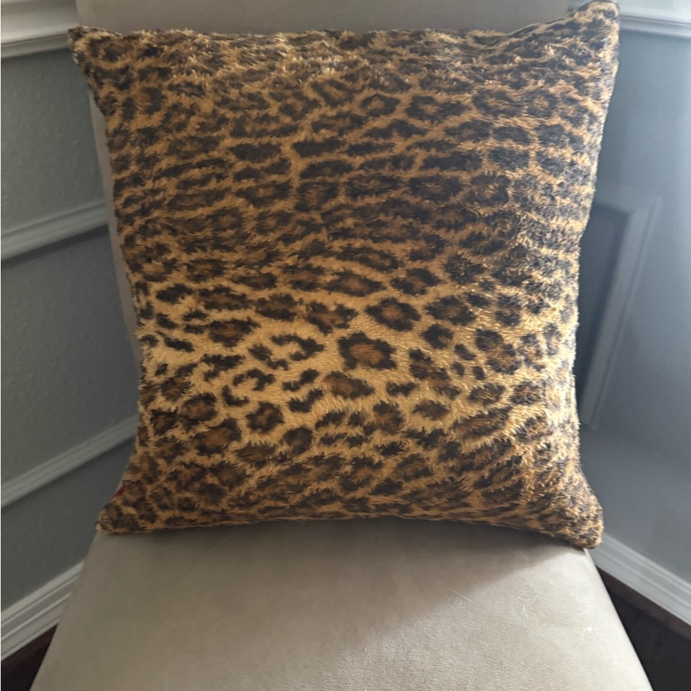 🌼Vintage Ralph Lauren Leopard Print Accent Pillow insert & pillow🌼